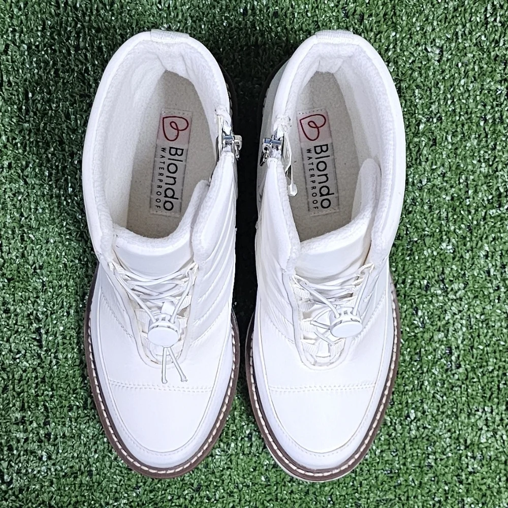 BLONDO | DAISY WATERPROOF LUG SOLE BOOTS- NWOT!